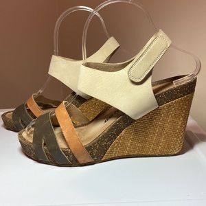 TSUBO Suede and Leather Strap Sandals Rattan and Cork Wedges Size 7